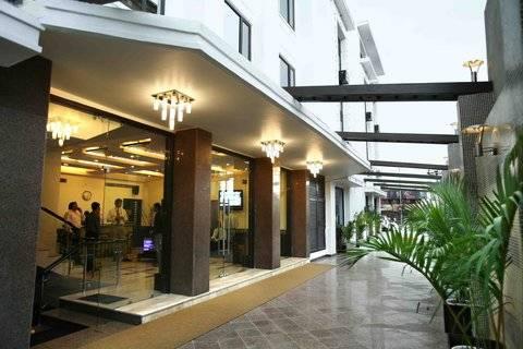Hotel Bizzotel Gurgaon Luaran gambar