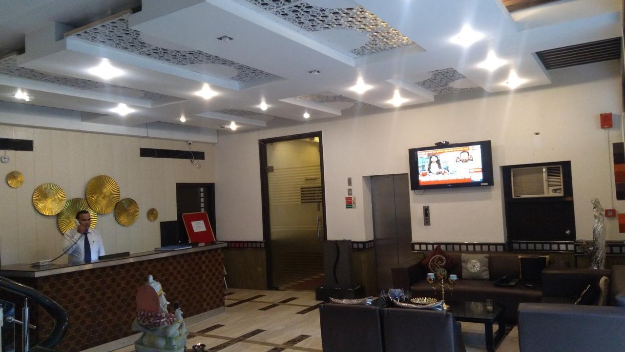 Hotel Bizzotel Gurgaon Luaran gambar