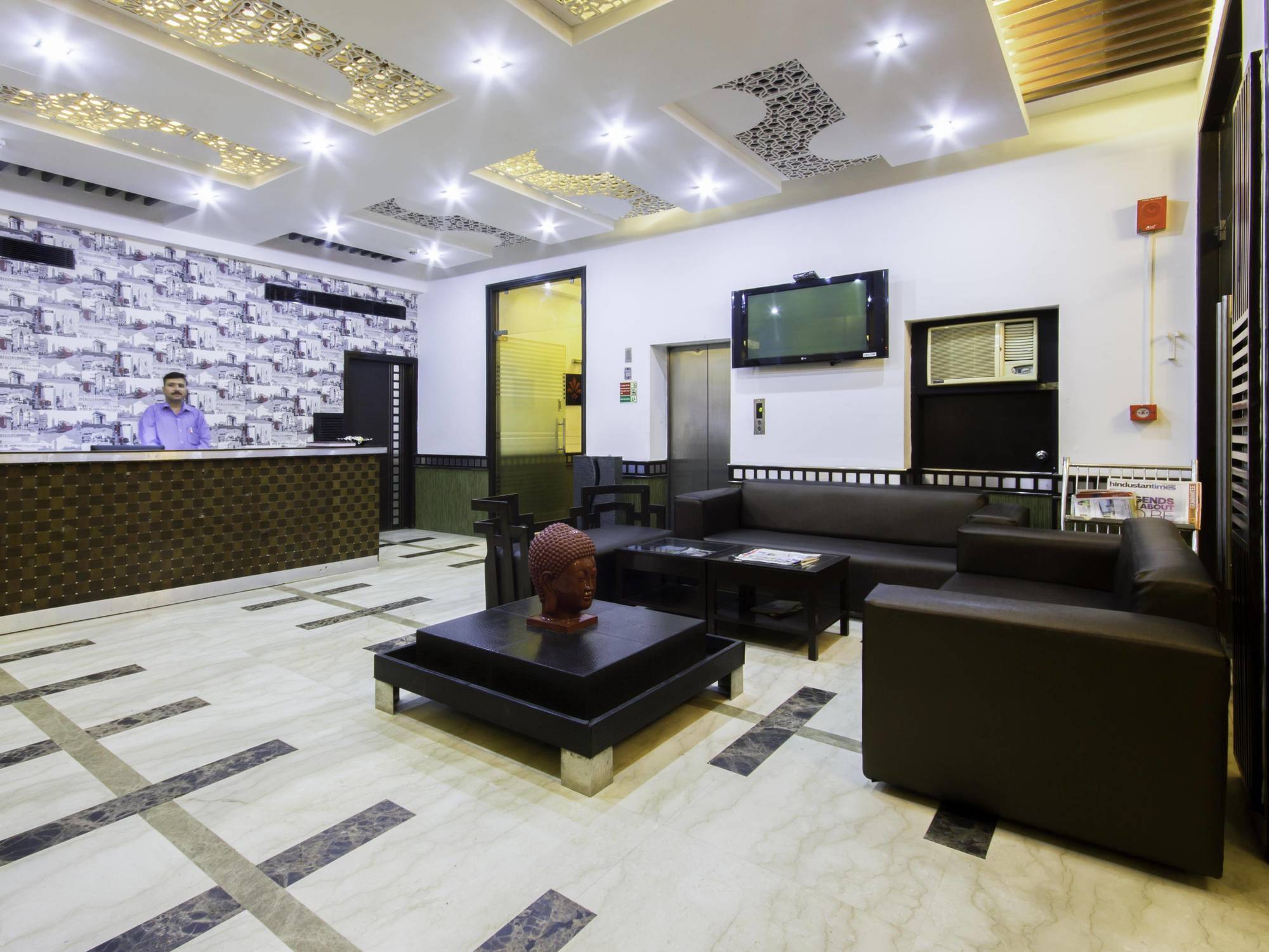Hotel Bizzotel Gurgaon Luaran gambar